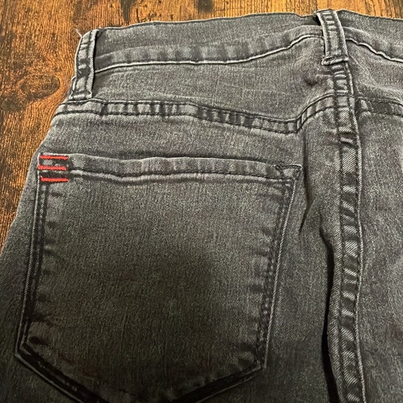 BDG Trendy Gray Jeans - Picture 3 of 6